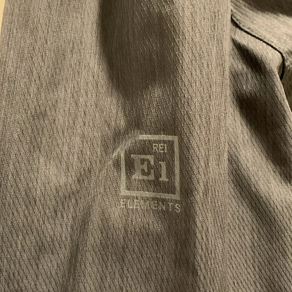 REI Elements Co-Op winter jacket black with removable hood - Picture 6 of 10